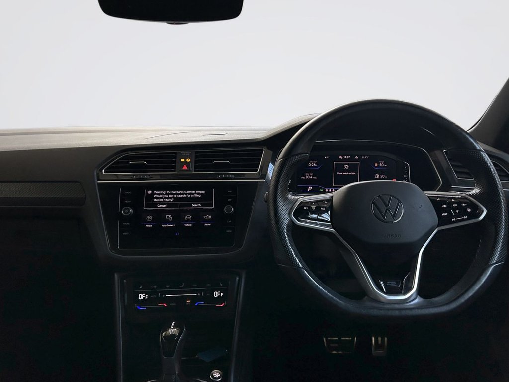 2021 Volkswagen Tiguan — image 7