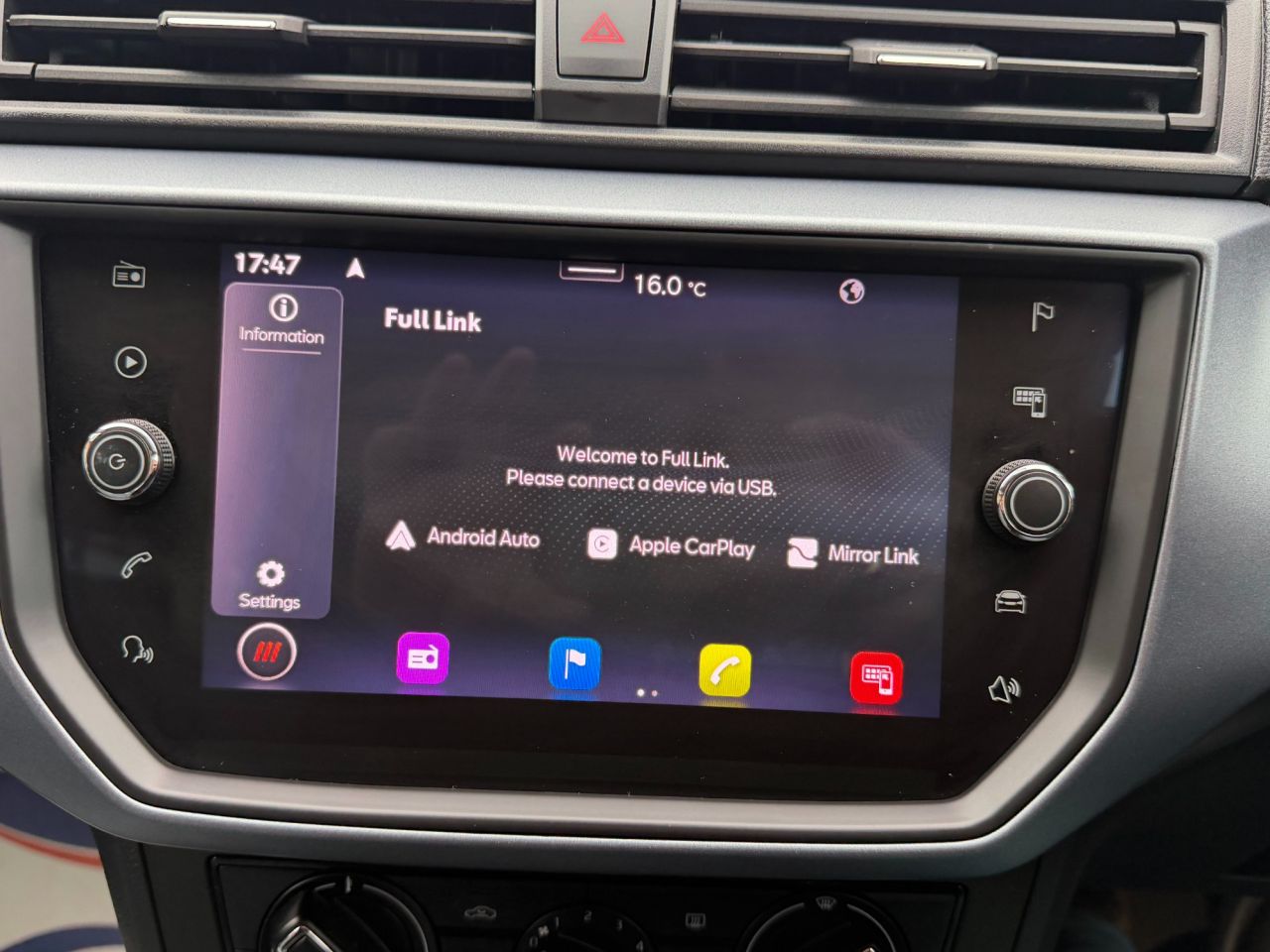 2020 SEAT ARONA 1.0 TSI GPF SE Technology SUV 5dr Petrol Manual Euro 6 (s/s) (95 ps) - vehicle photo 19 for sale on PureCar