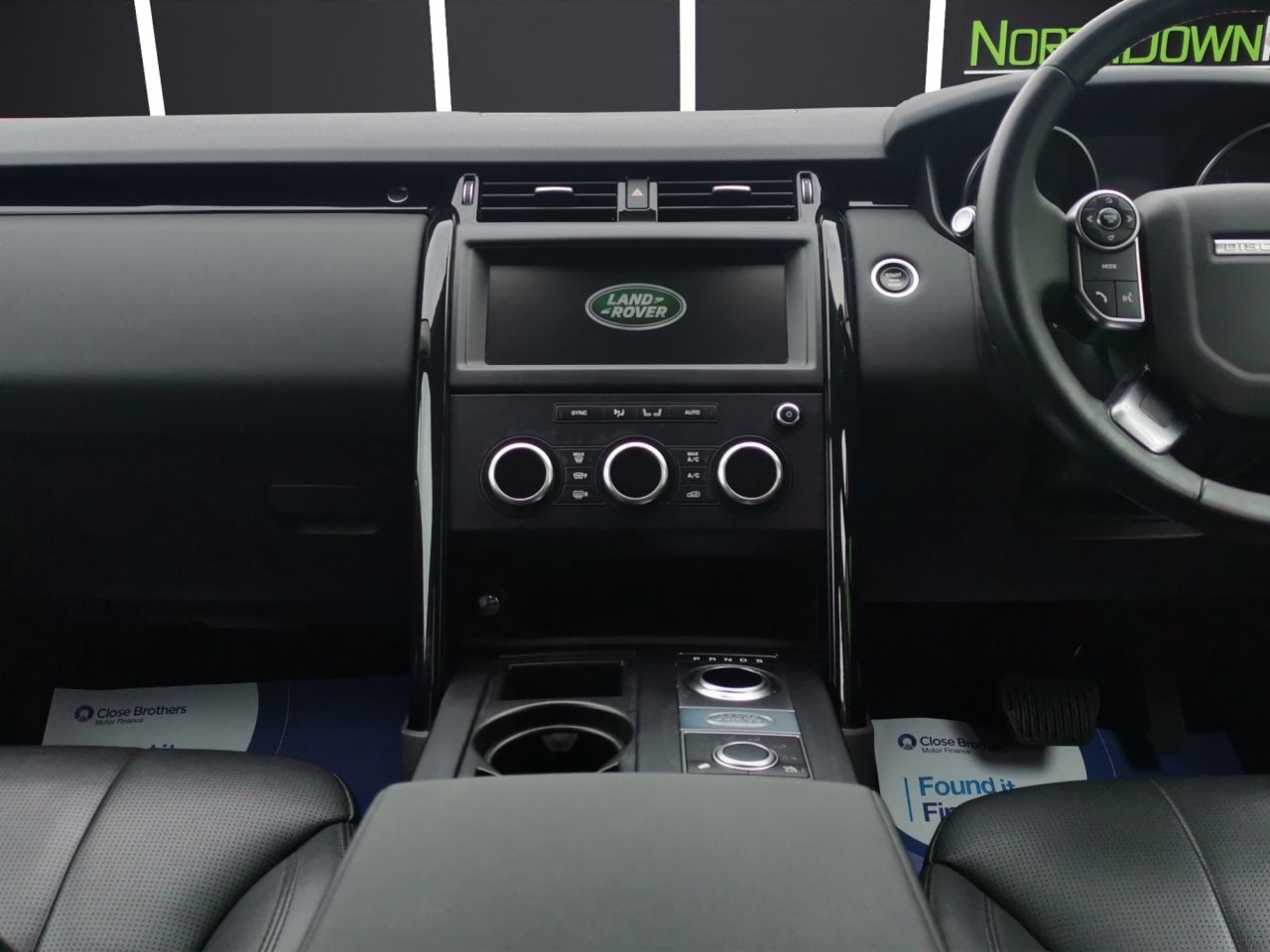 2018 LAND ROVER DISCOVERY 2.0 SD4 SE SUV 5dr Diesel Auto 4WD Euro 6 (s/s) (240 ps) :Low Rate finance - vehicle photo 15 for sale on PureCar