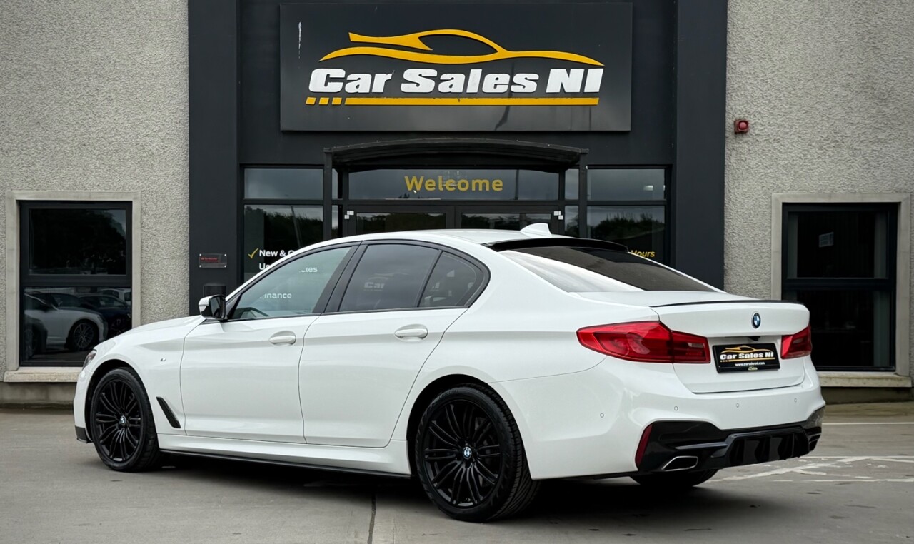 2019 BMW 5 SERIES 3.0 530d M Sport Saloon 4dr Diesel Auto xDrive Euro 6 (s/s) (265 ps) - vehicle photo 5 for sale on PureCar