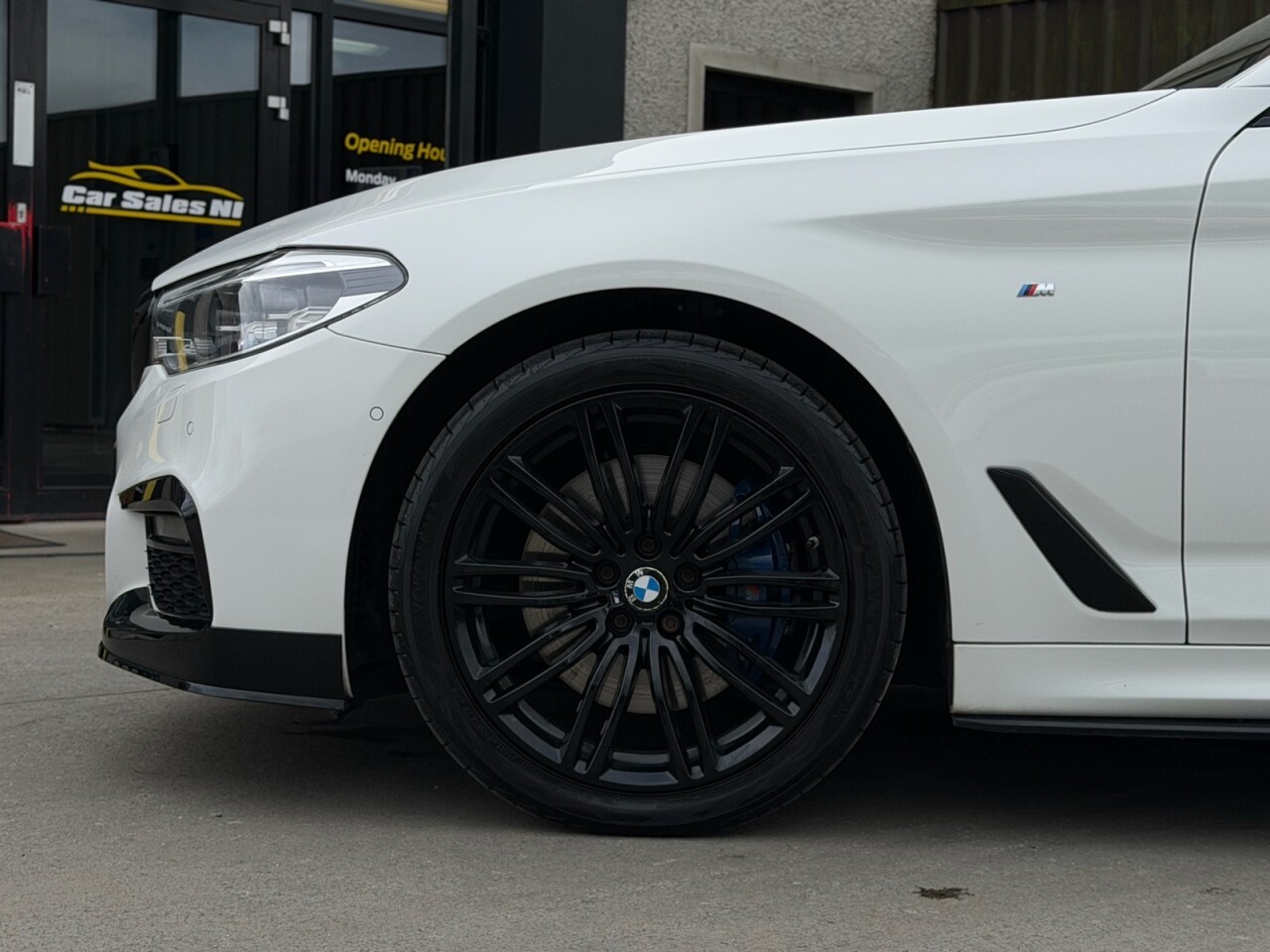 2019 BMW 5 SERIES 3.0 530d M Sport Saloon 4dr Diesel Auto xDrive Euro 6 (s/s) (265 ps) - vehicle photo 7 for sale on PureCar