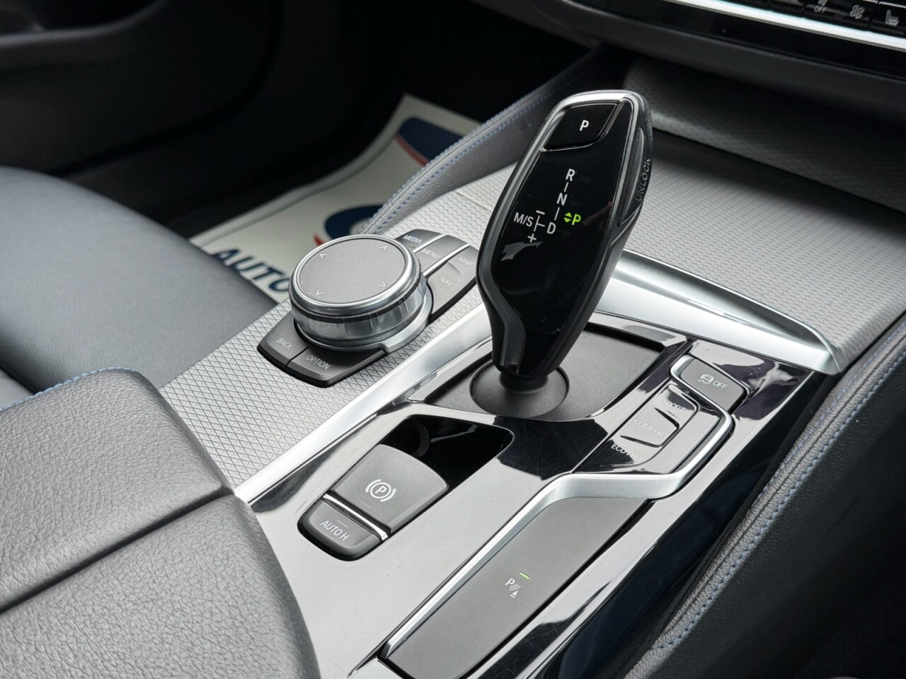 2019 BMW 5 SERIES 3.0 530d M Sport Saloon 4dr Diesel Auto xDrive Euro 6 (s/s) (265 ps) - vehicle photo 16 for sale on PureCar