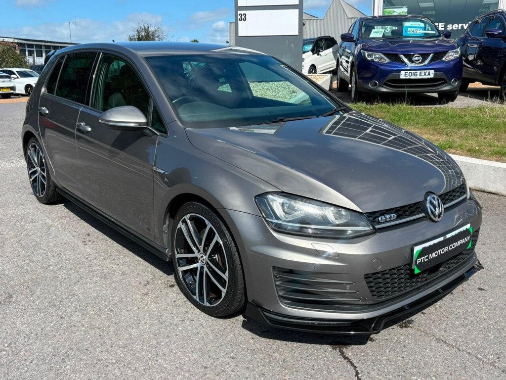 2017 Volkswagen GOLF
