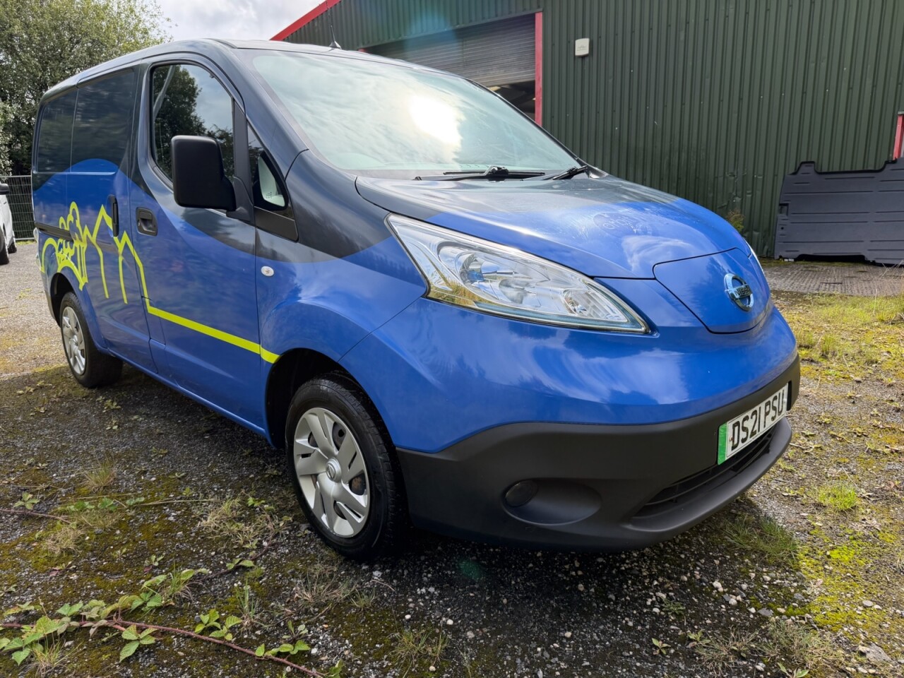 2021 NISSAN NV200