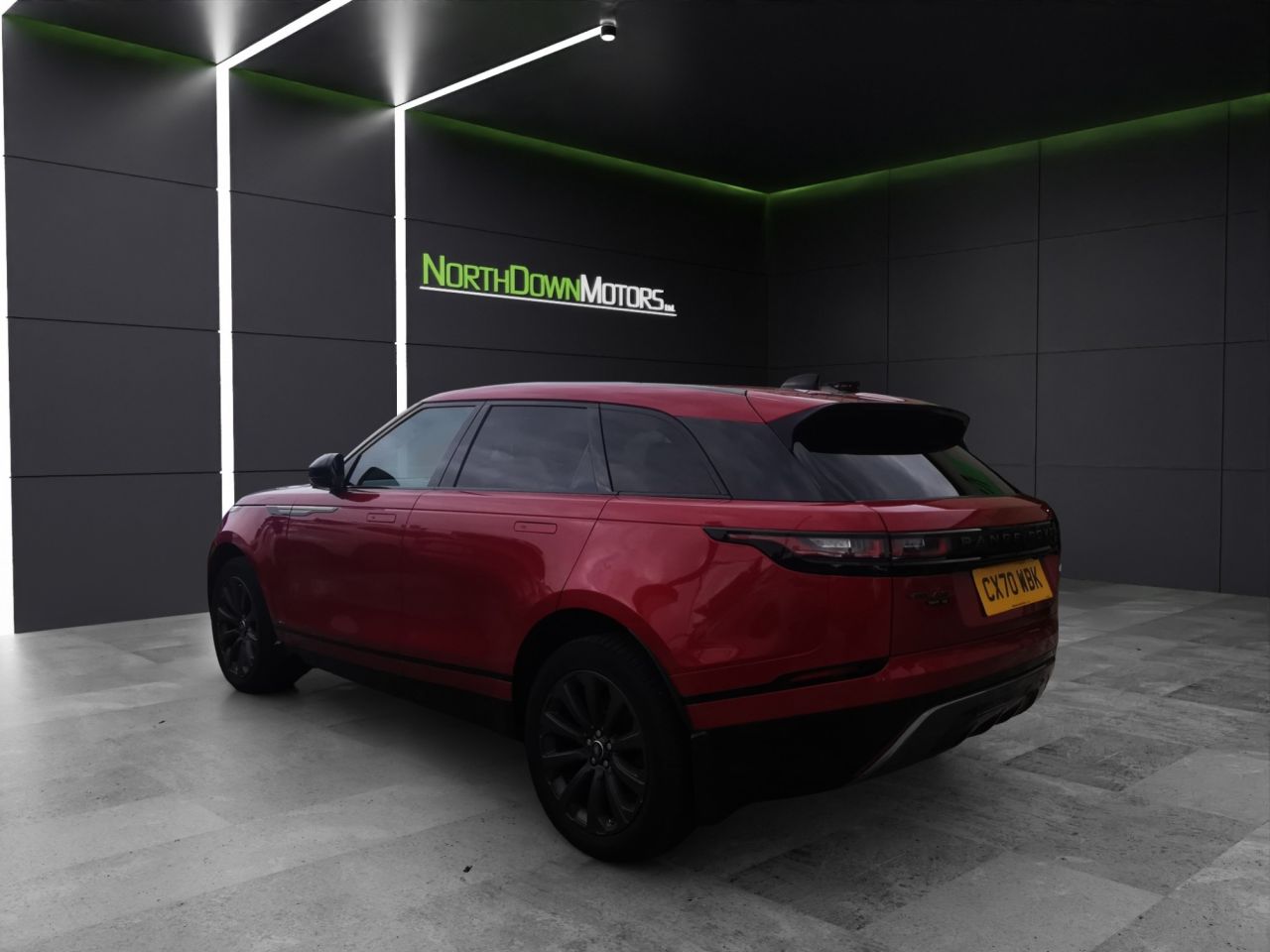 2020 LAND ROVER RANGE ROVER VELAR 2.0 D240 R-Dynamic SE SUV 5dr Diesel Auto 4WD Euro 6 (s/s) (240 ps) Low Rat - vehicle photo 4 for sale on PureCar