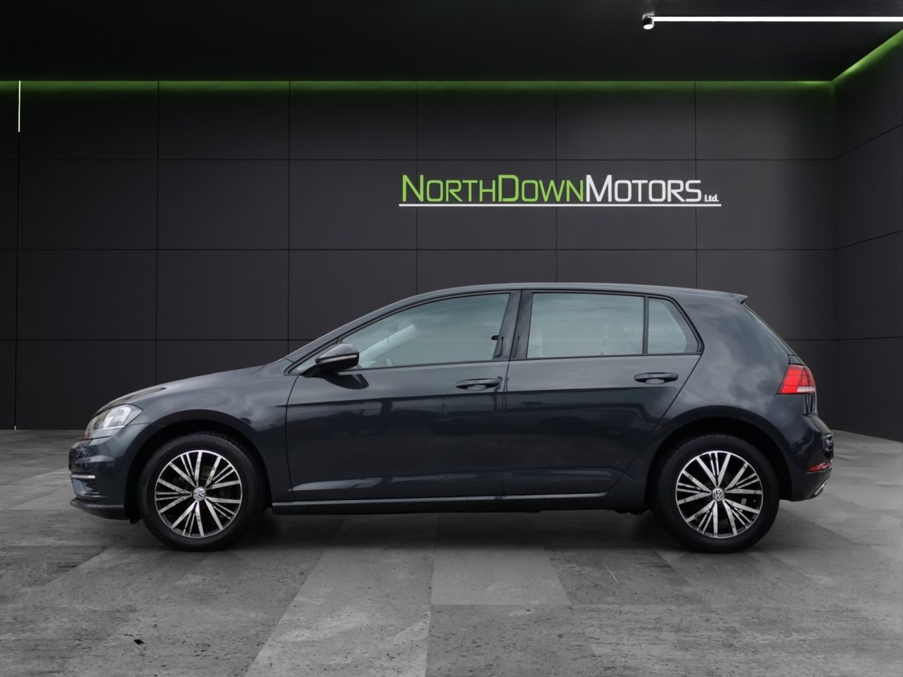 2019 VOLKSWAGEN GOLF 1.6 TDI SE Nav Hatchback 5dr Diesel Manual Euro 6 (s/s) (115 ps) Low Rate F - vehicle photo 3 for sale on PureCar