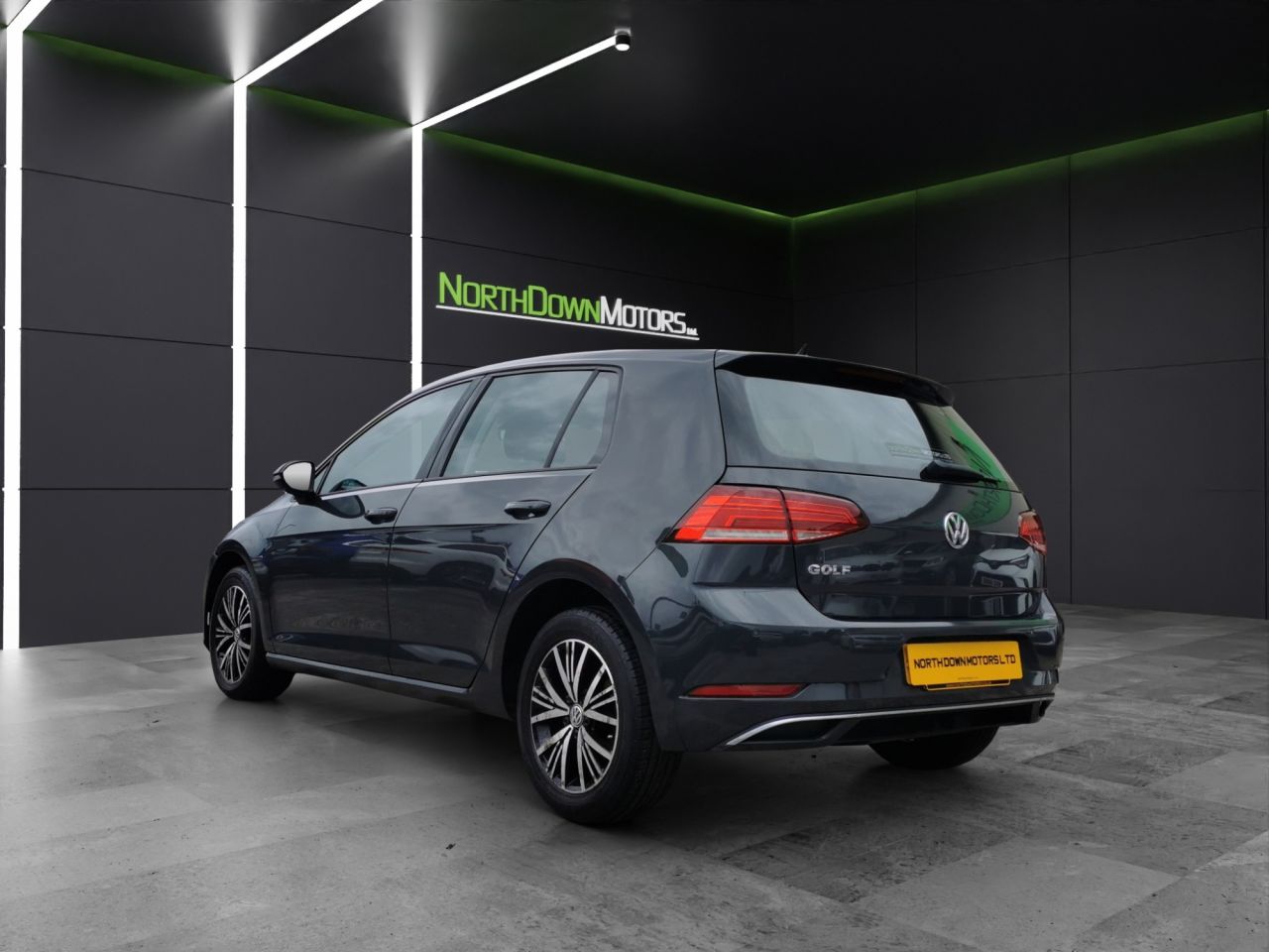 2019 VOLKSWAGEN GOLF 1.6 TDI SE Nav Hatchback 5dr Diesel Manual Euro 6 (s/s) (115 ps) Low Rate F - vehicle photo 4 for sale on PureCar