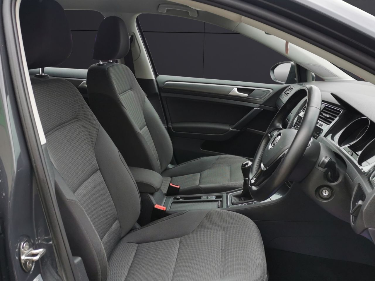 2019 VOLKSWAGEN GOLF 1.6 TDI SE Nav Hatchback 5dr Diesel Manual Euro 6 (s/s) (115 ps) Low Rate F - vehicle photo 9 for sale on PureCar