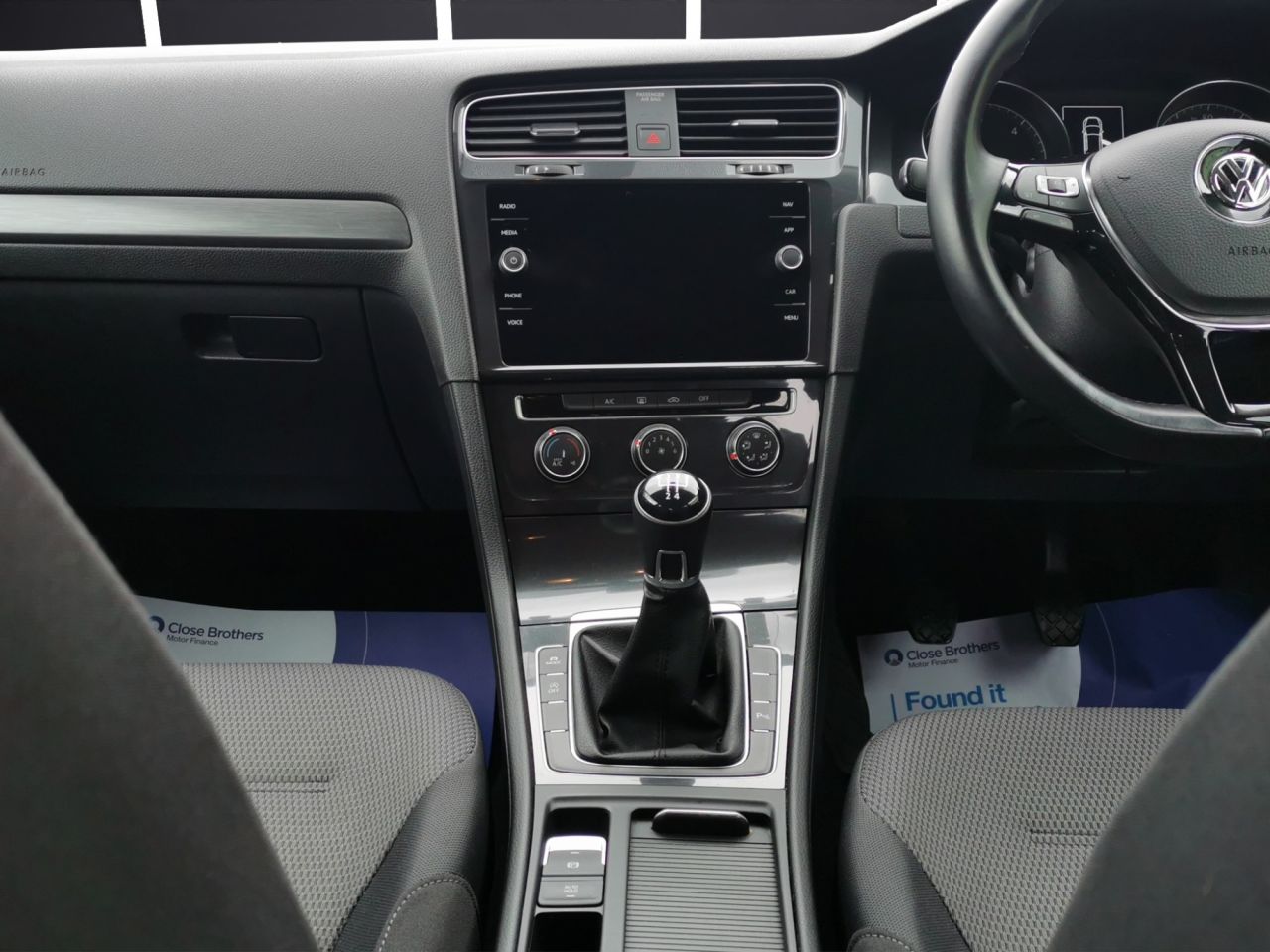 2019 VOLKSWAGEN GOLF 1.6 TDI SE Nav Hatchback 5dr Diesel Manual Euro 6 (s/s) (115 ps) Low Rate F - vehicle photo 15 for sale on PureCar