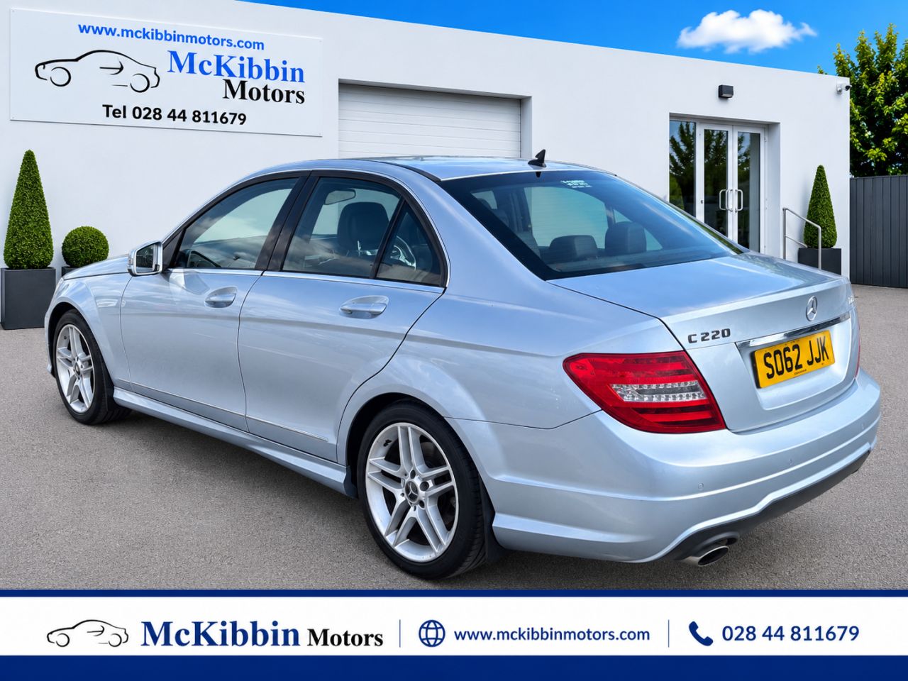 2013 MERCEDES C CLASS C220 CDI AMG Sport - vehicle photo 6 for sale on PureCar