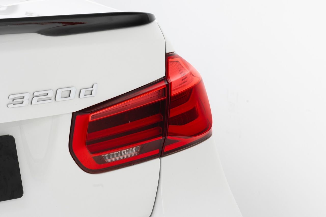 2016 BMW 3 SERIES 2.0 320d M Sport Saloon 4dr Diesel Auto Euro 6 (s/s) (190 ps) - vehicle photo 39 for sale on PureCar