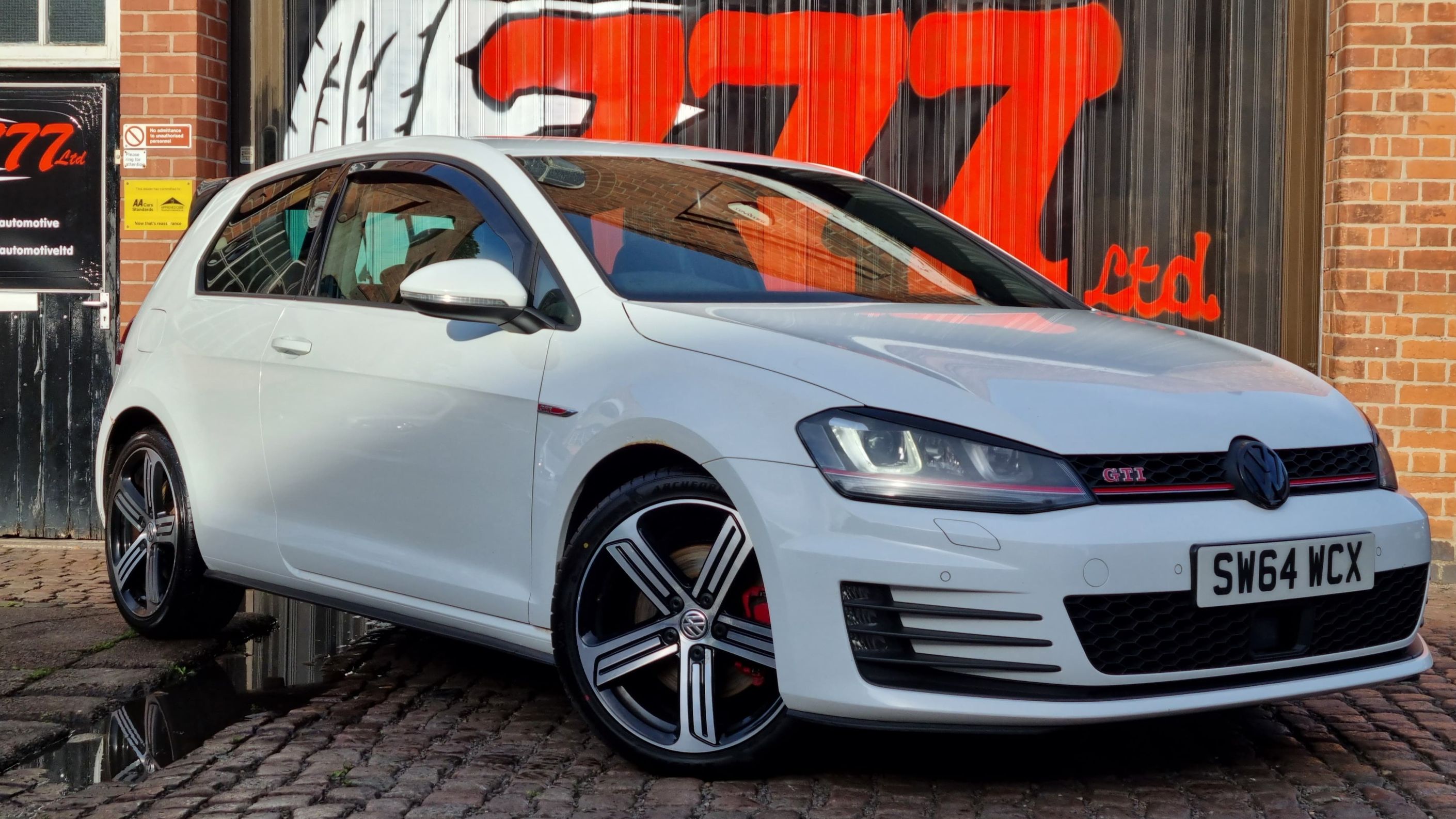 2014 Volkswagen GOLF