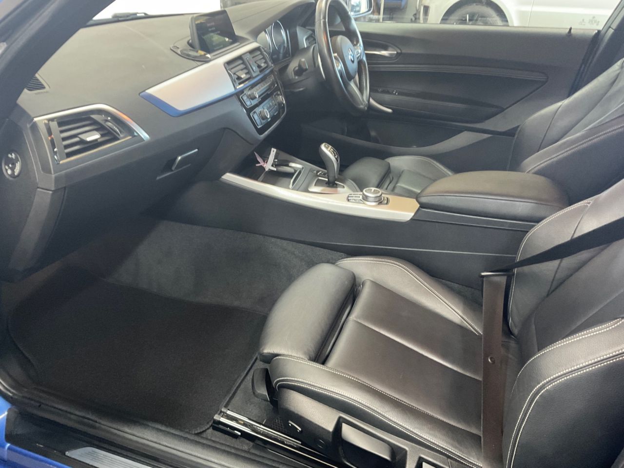 2019 BMW 2 SERIES 2.0 220d M Sport Coupe 2dr Diesel Auto Euro 6 (s/s) (190 ps) - vehicle photo 16 for sale on PureCar