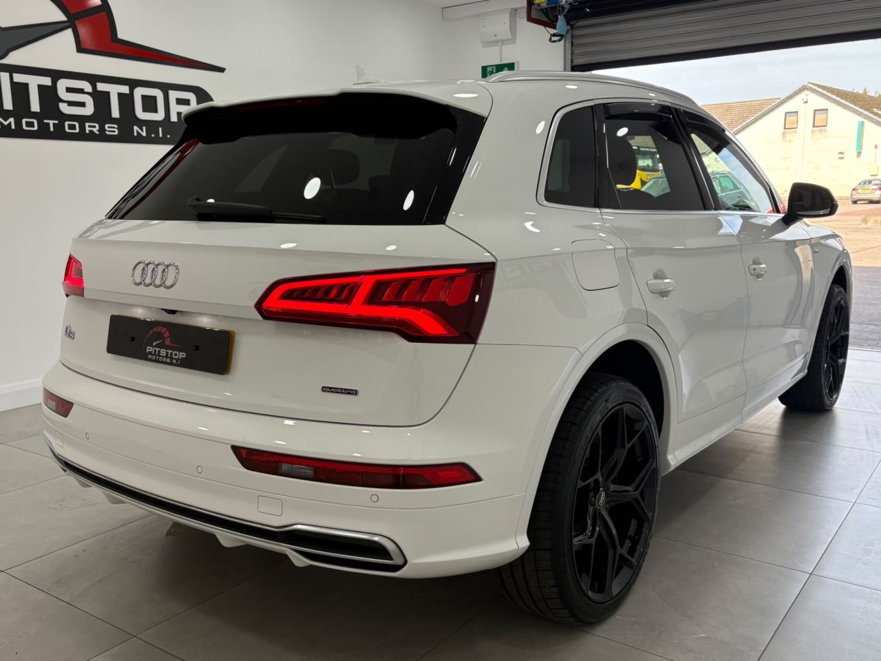 2017 AUDI Q5 S Line - vehicle photo 10 for sale on PureCar