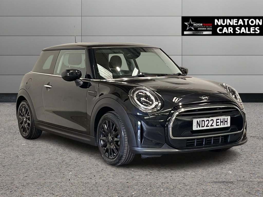 2022 MINI Hatch — image 1
