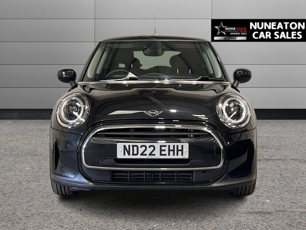 2022 MINI Hatch — image 3