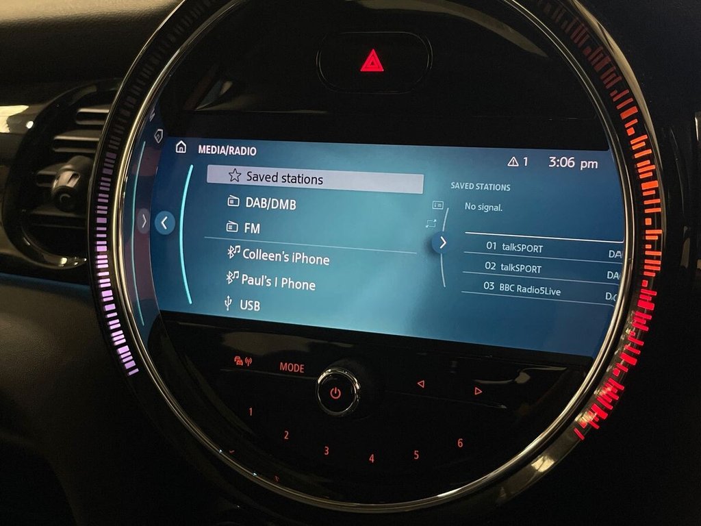2022 MINI Hatch — image 6
