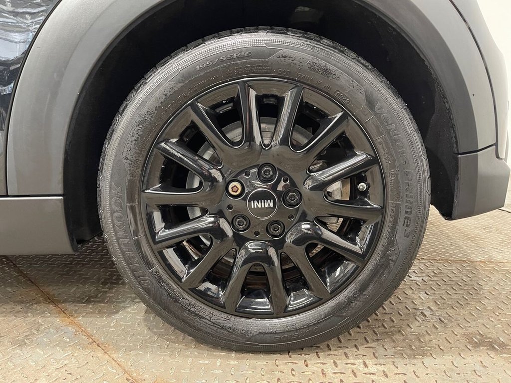 2022 MINI Hatch — image 20