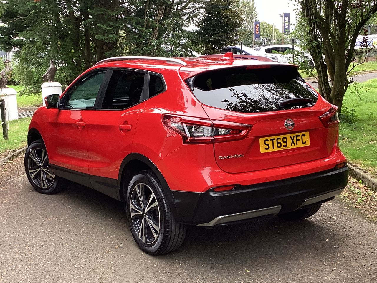 2019 NISSAN QASHQAI 1.3 DIG-T N-Connecta SUV 5dr Petrol Manual Euro 6 (s/s) (140 ps) - vehicle photo 4 for sale on PureCar