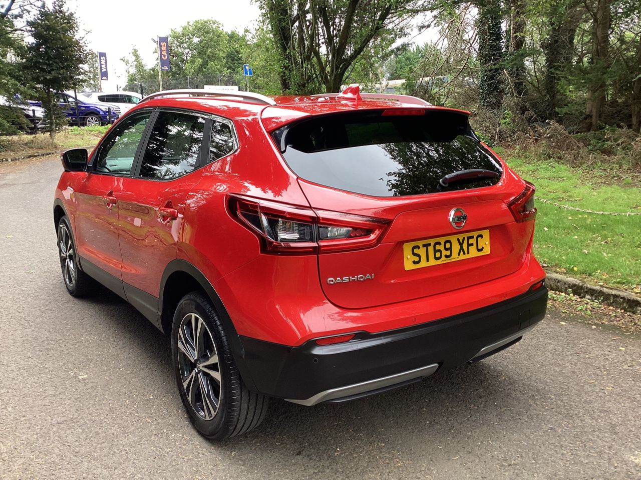 2019 NISSAN QASHQAI 1.3 DIG-T N-Connecta SUV 5dr Petrol Manual Euro 6 (s/s) (140 ps) - vehicle photo 10 for sale on PureCar