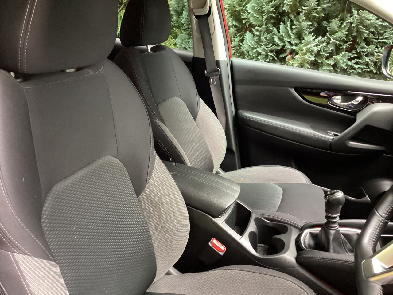 2019 NISSAN QASHQAI 1.3 DIG-T N-Connecta SUV 5dr Petrol Manual Euro 6 (s/s) (140 ps) - vehicle photo 14 for sale on PureCar