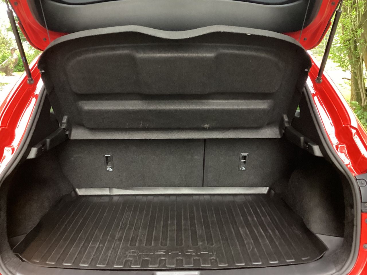 2019 NISSAN QASHQAI 1.3 DIG-T N-Connecta SUV 5dr Petrol Manual Euro 6 (s/s) (140 ps) - vehicle photo 16 for sale on PureCar