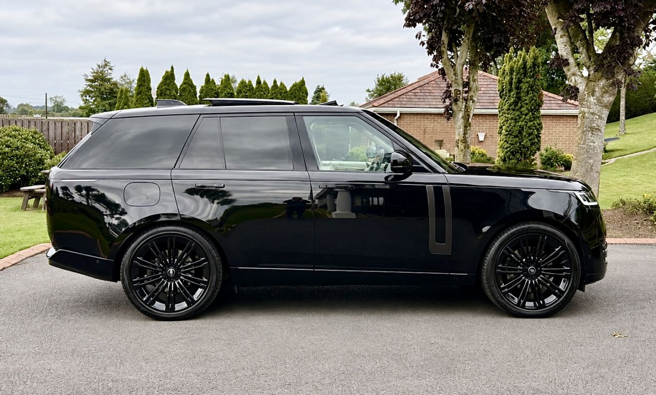 2022 LAND ROVER RANGE ROVER 3.0 D300 MHEV HSE SUV 5dr Diesel Auto 4WD Euro 6 (s/s) (300 ps) - vehicle photo 2 for sale on PureCar