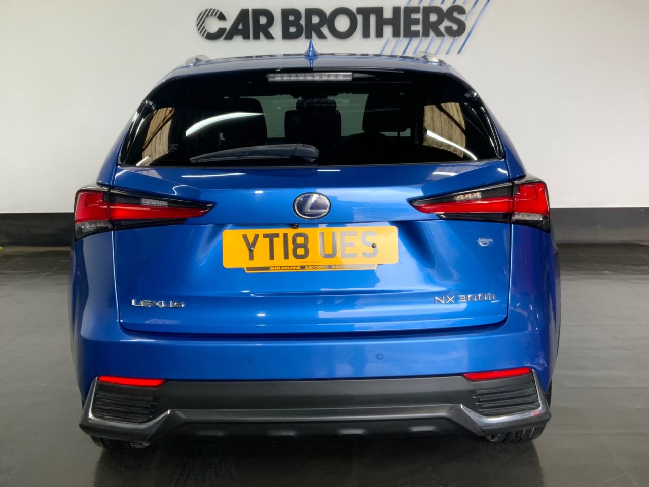 2018 LEXUS NX 2.5 300h Luxury SUV 5dr Petrol Hybrid E-CVT 4WD Euro 6 (s/s) (197 ps) - vehicle photo 11 for sale on PureCar