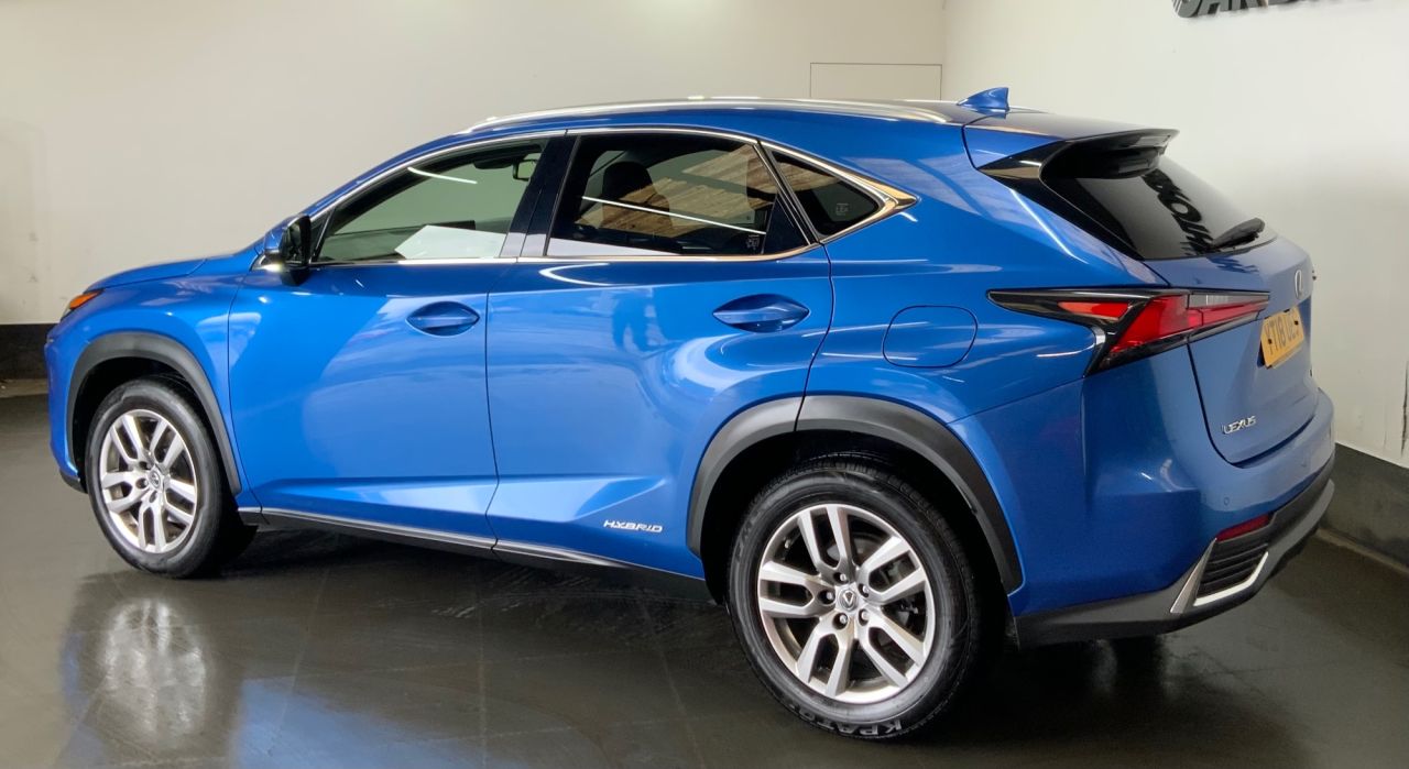 2018 LEXUS NX 2.5 300h Luxury SUV 5dr Petrol Hybrid E-CVT 4WD Euro 6 (s/s) (197 ps) - vehicle photo 8 for sale on PureCar