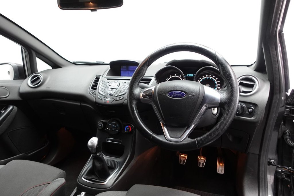 2017 Ford Fiesta — image 8