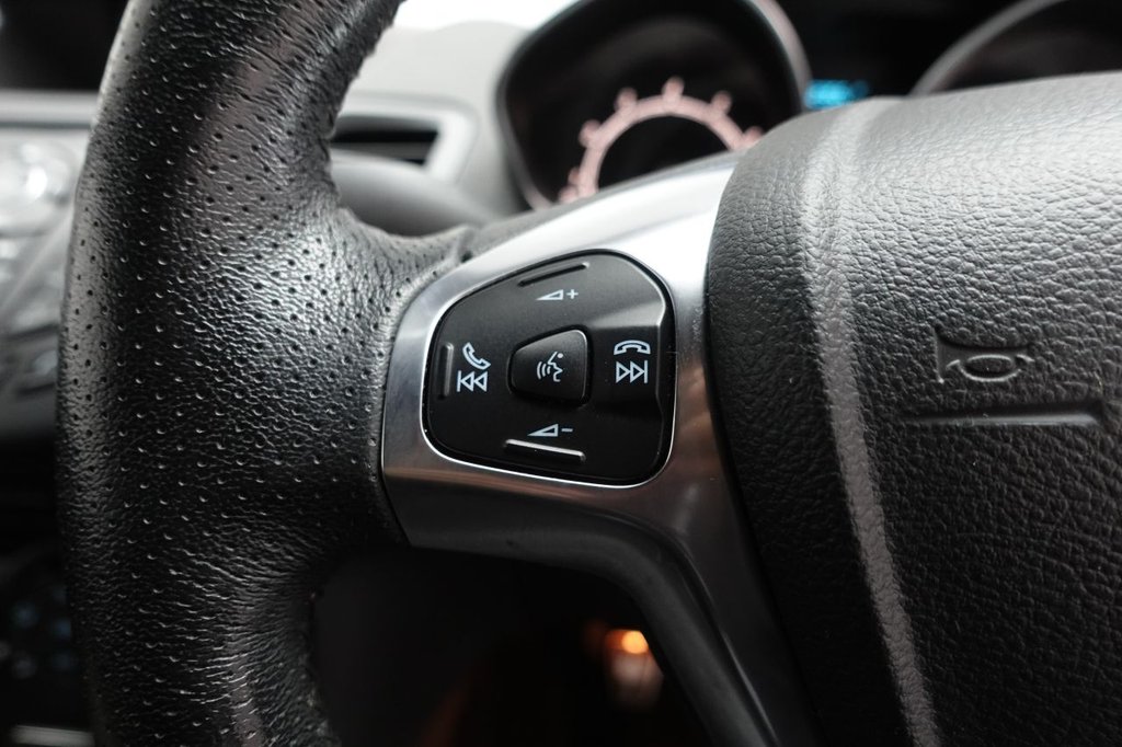 2017 Ford Fiesta — image 15