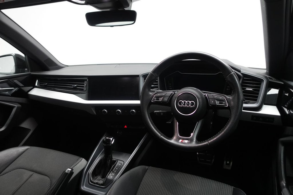 2019 Audi A1 — image 6