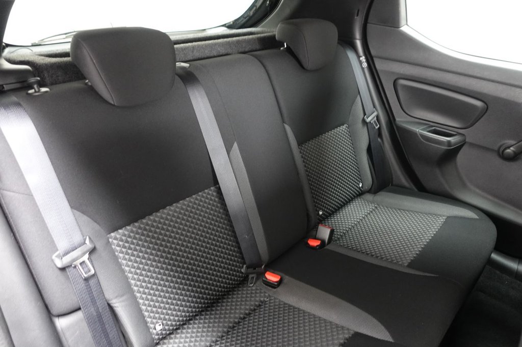 2019 Nissan Micra — image 11