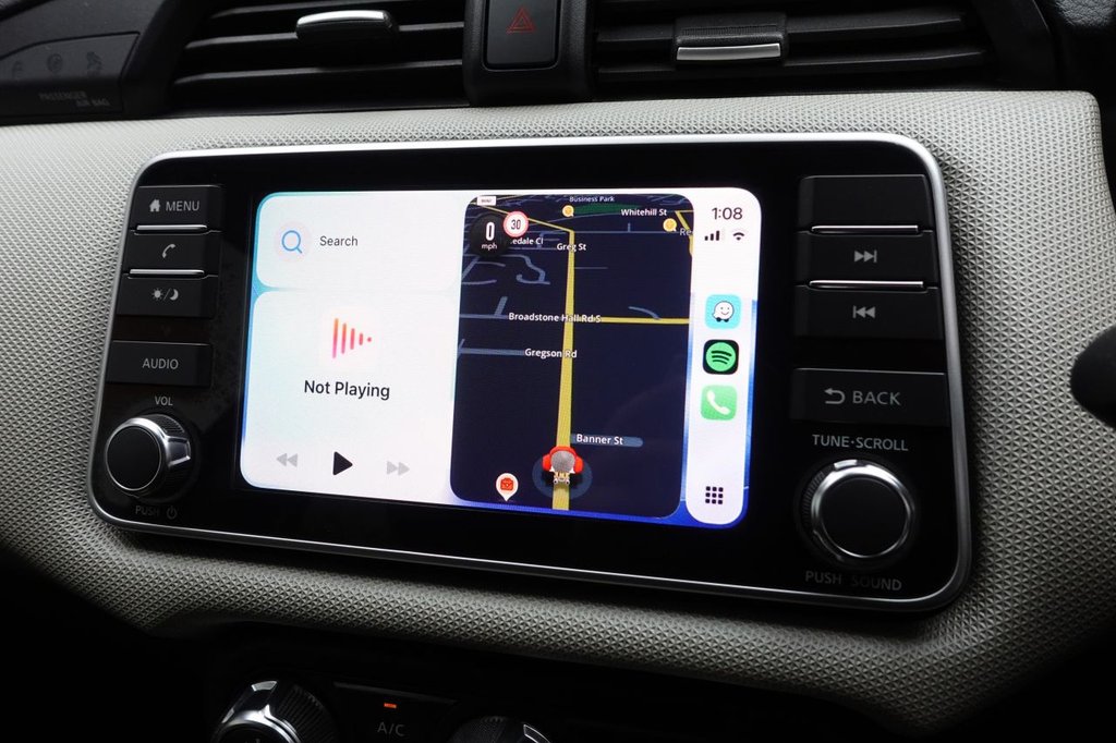 2019 Nissan Micra — image 13