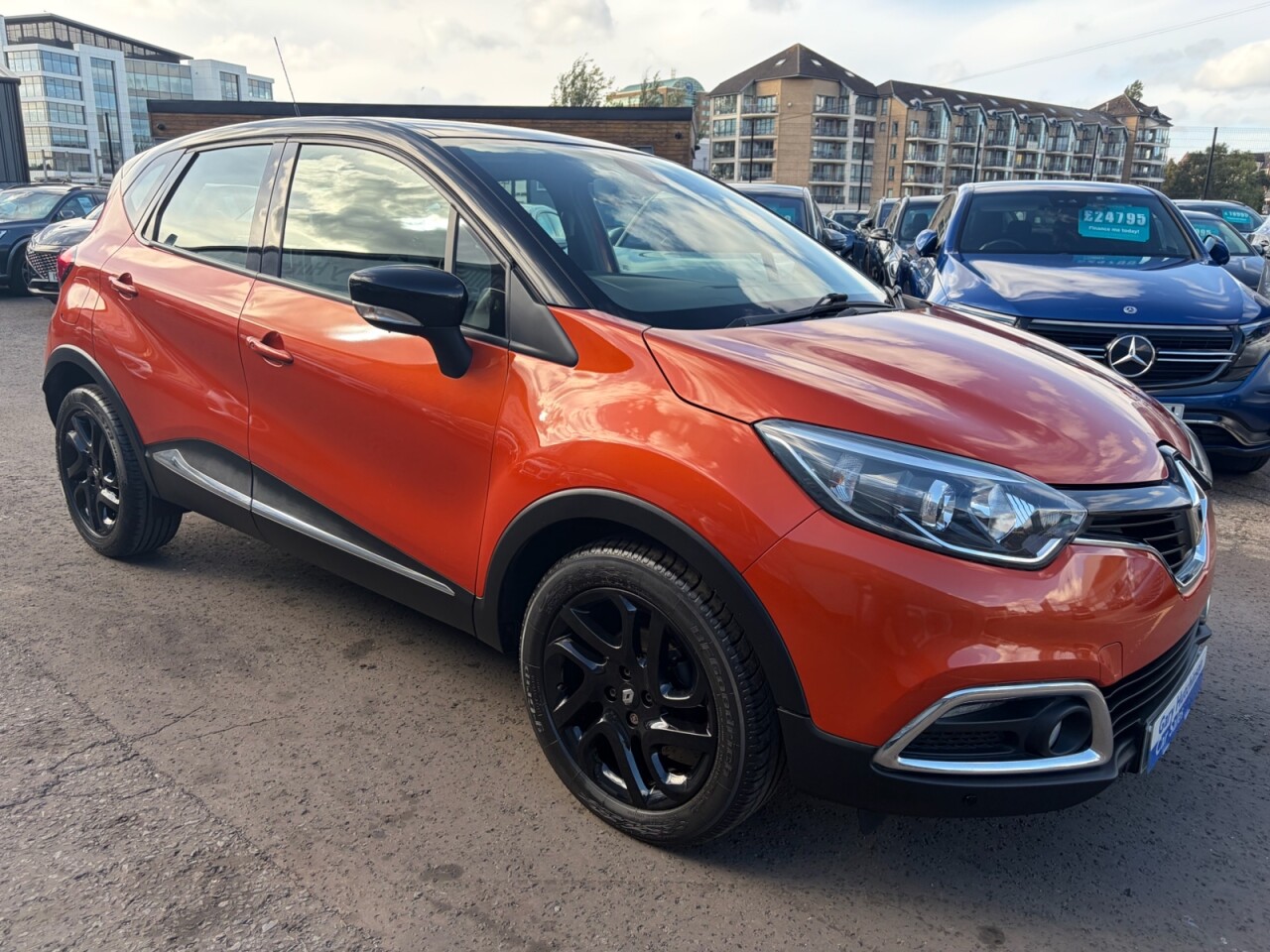 2014 RENAULT CAPTUR 0.9 TCe ENERGY Dynamique MediaNav SUV 5dr Petrol Manual Euro 5 (s/s) (90 ps - vehicle photo 2 for sale on PureCar