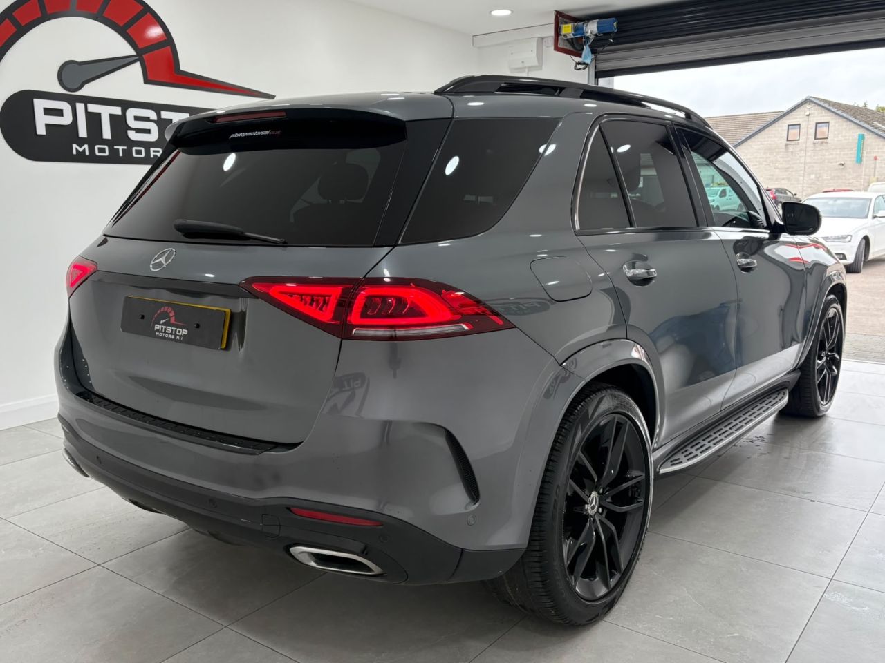 2020 MERCEDES GLE 2.9 GLE350d AMG Line (Premium Plus) SUV 5dr Diesel G-Tronic 4MATIC Euro 6 ( - vehicle photo 12 for sale on PureCar