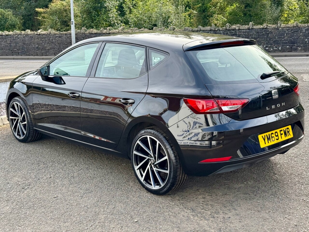 2020 SEAT LEON 1.5 TSI EVO SE Hatchback 5dr Petrol Manual Euro 6 (s/s) (130 ps) - vehicle photo 4 for sale on PureCar