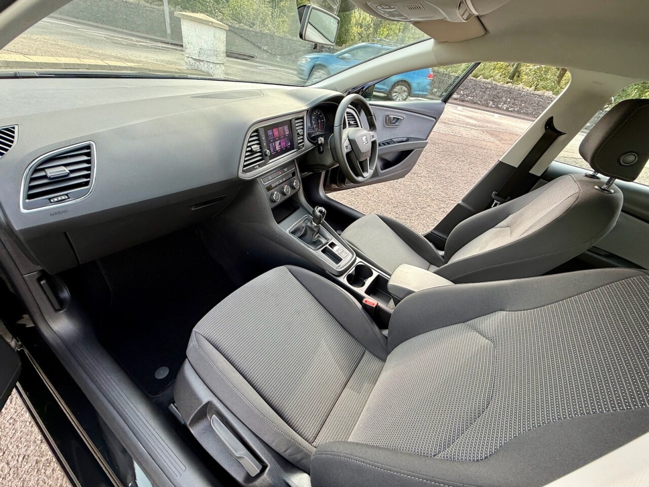 2020 SEAT LEON 1.5 TSI EVO SE Hatchback 5dr Petrol Manual Euro 6 (s/s) (130 ps) - vehicle photo 9 for sale on PureCar