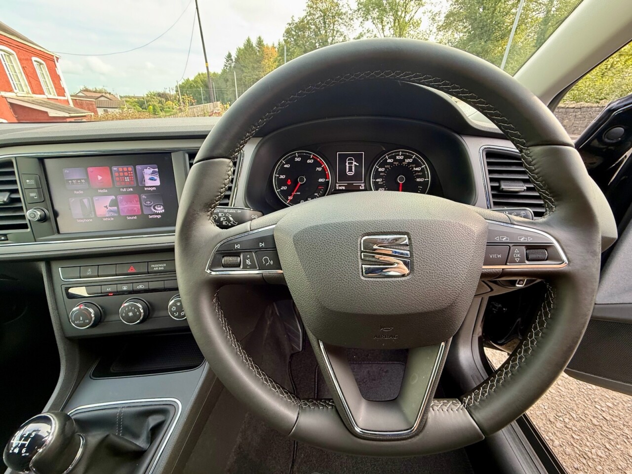 2020 SEAT LEON 1.5 TSI EVO SE Hatchback 5dr Petrol Manual Euro 6 (s/s) (130 ps) - vehicle photo 15 for sale on PureCar