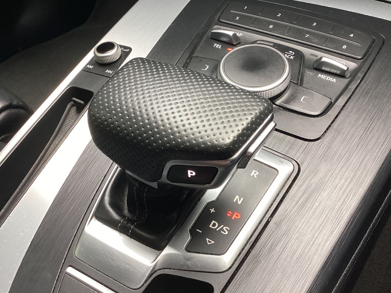 2018 AUDI Q5 S Line - vehicle photo 23 for sale on PureCar