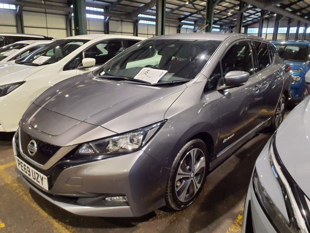 2019 NISSAN LEAF