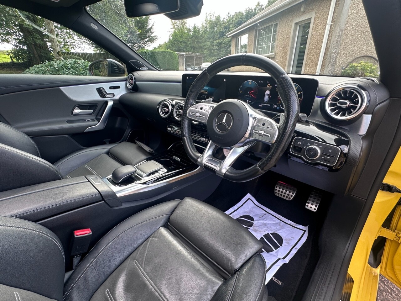 2019 MERCEDES A CLASS 2.0 A35 AMG (Premium Plus) Hatchback 5dr Petrol SpdS DCT 4MATIC Euro 6 (s/s - vehicle photo 3 for sale on PureCar