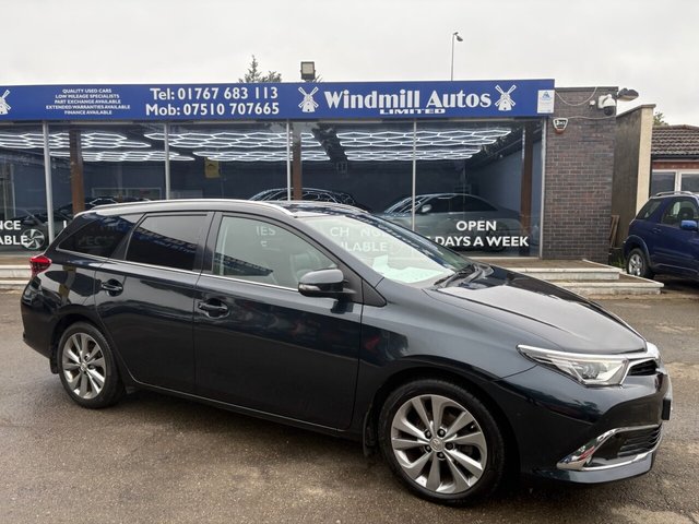 2016 Toyota Auris