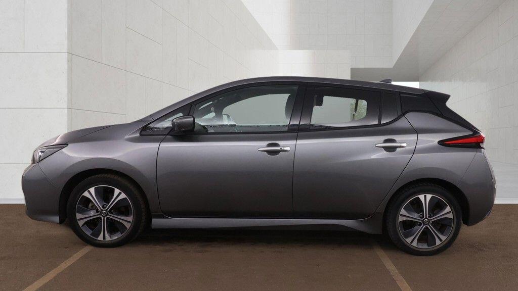 2021 71 NISSAN LEAF