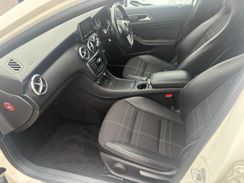 2015 Mercedes-Benz A-Class — image 12