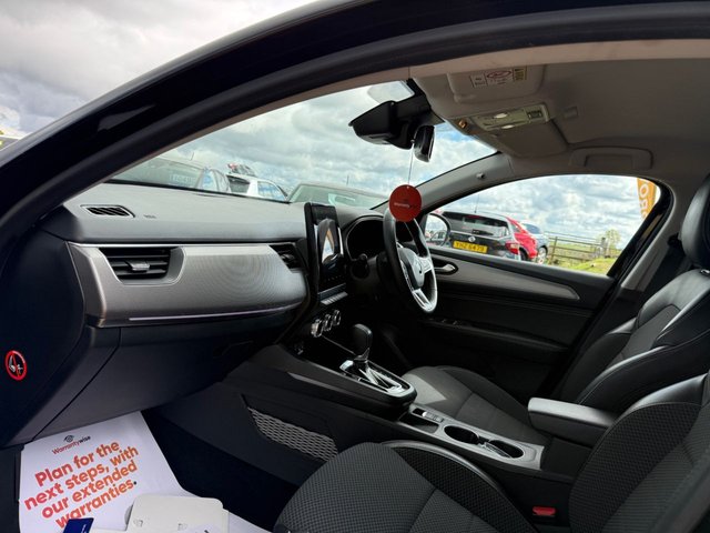 2023 Renault Arkana — image 4