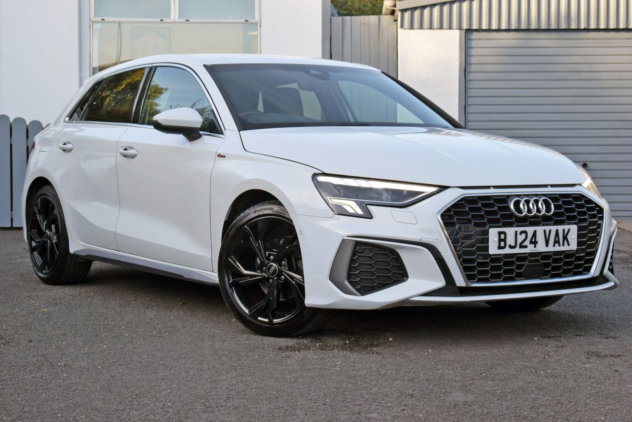 AUDI A3 2024