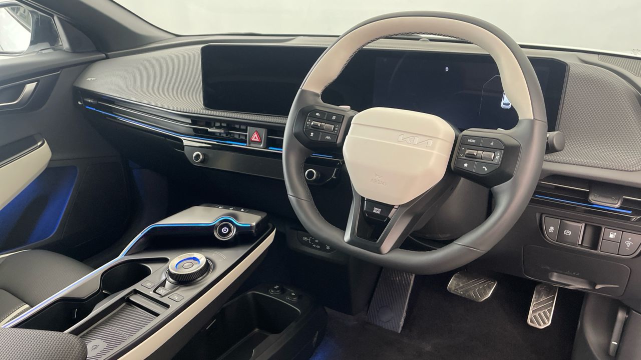 2025 KIA EV6 84kWh GT-Line Hatchback 5dr Electric Auto (225 bhp) - vehicle photo 7 for sale on PureCar