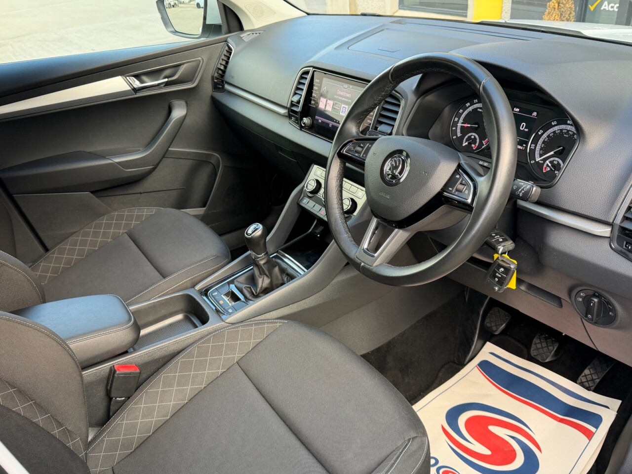 2019 SKODA KAROQ 1.6 TDI SE SUV 5dr Diesel Manual Euro 6 (s/s) (115 ps) - vehicle photo 7 for sale on PureCar