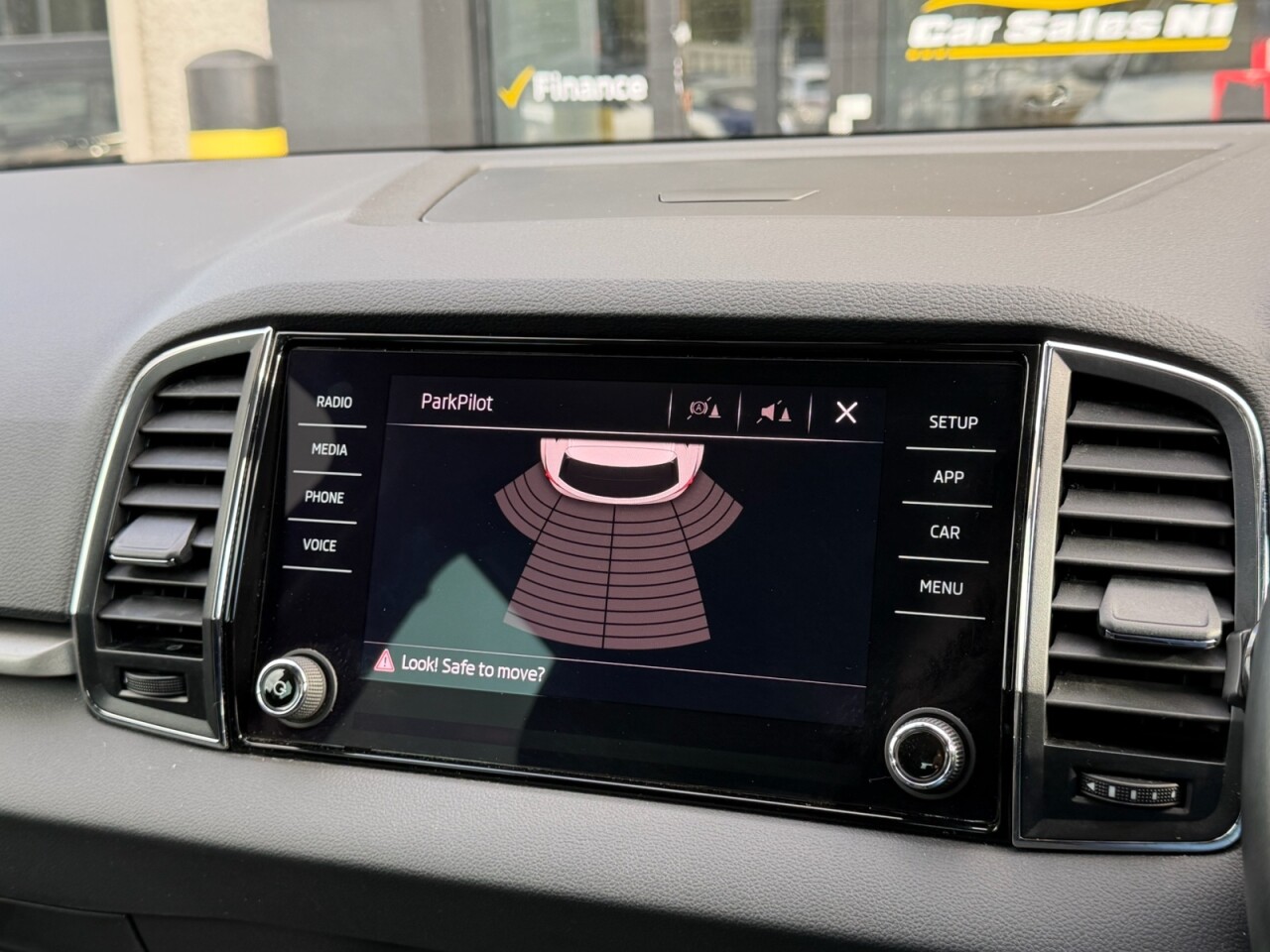 2019 SKODA KAROQ 1.6 TDI SE SUV 5dr Diesel Manual Euro 6 (s/s) (115 ps) - vehicle photo 13 for sale on PureCar